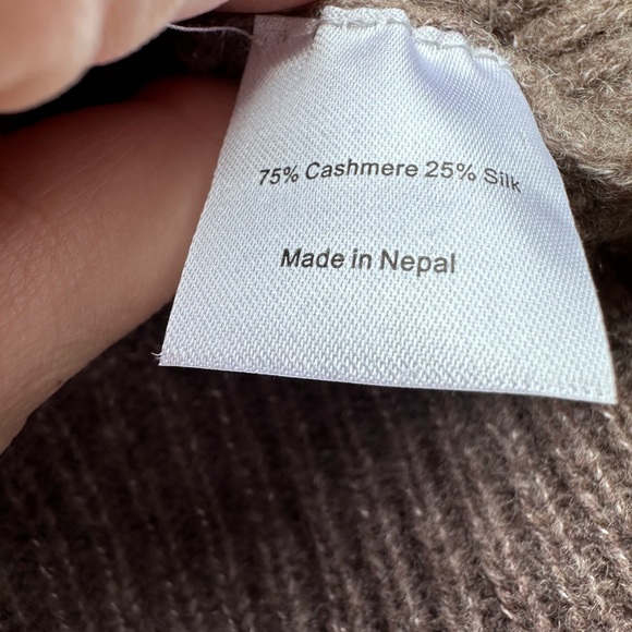 Care By Me Hanne Turtleneck Luxury Cashmere Silk Blend Sweater - Picture 11 of 16